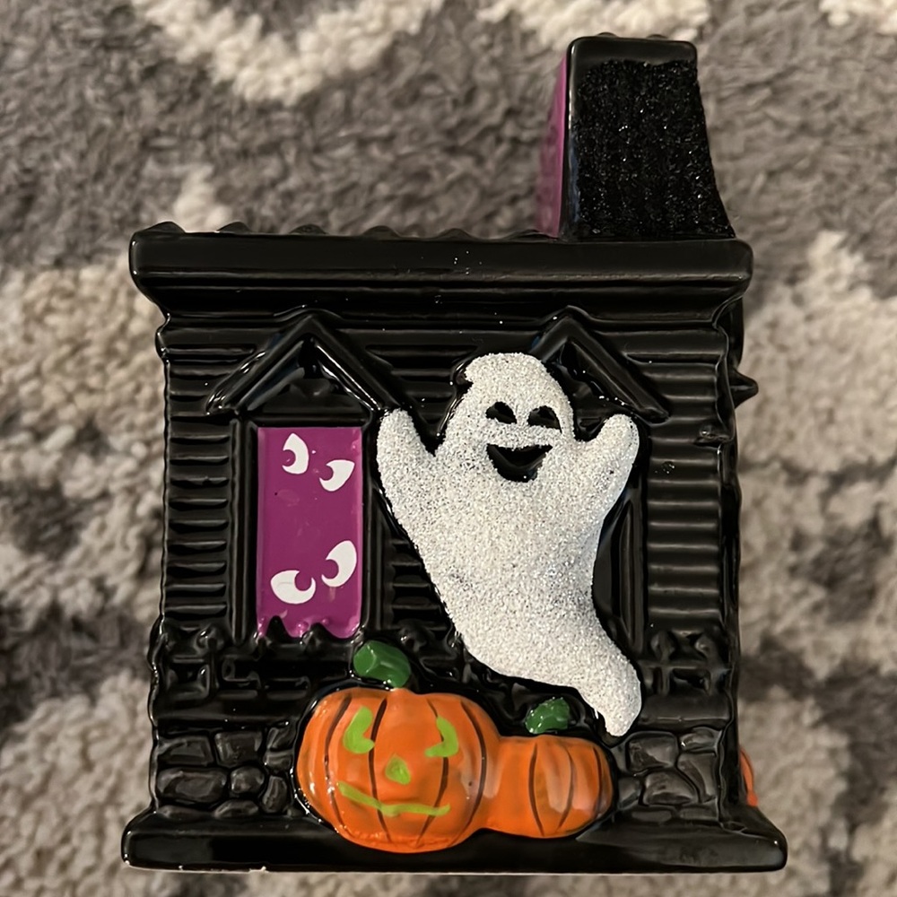 Bath & Body Works Halloween Haunted House soap holder, EUC! - Picture 4 of 6